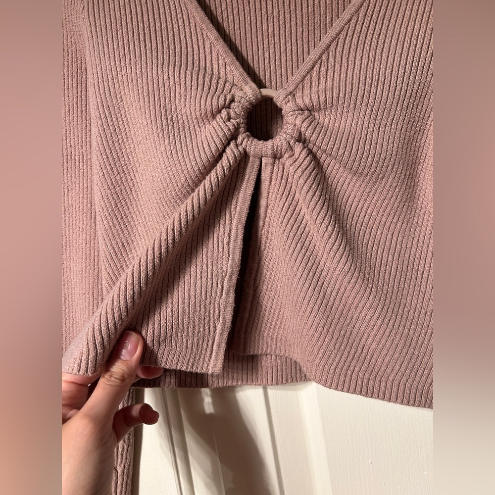 Aeropostale Ribbed Keyhole Cropped Flyaway Sweater; Beige; size M - Picture 5 of 5